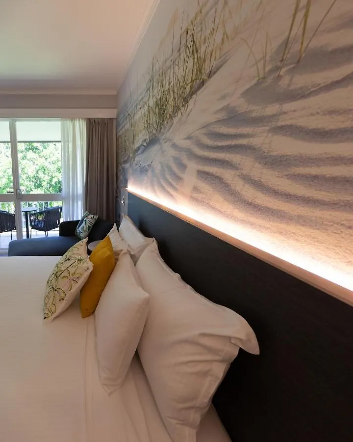 Novotel Sunshine Coast Resort Twin Waters Hotel