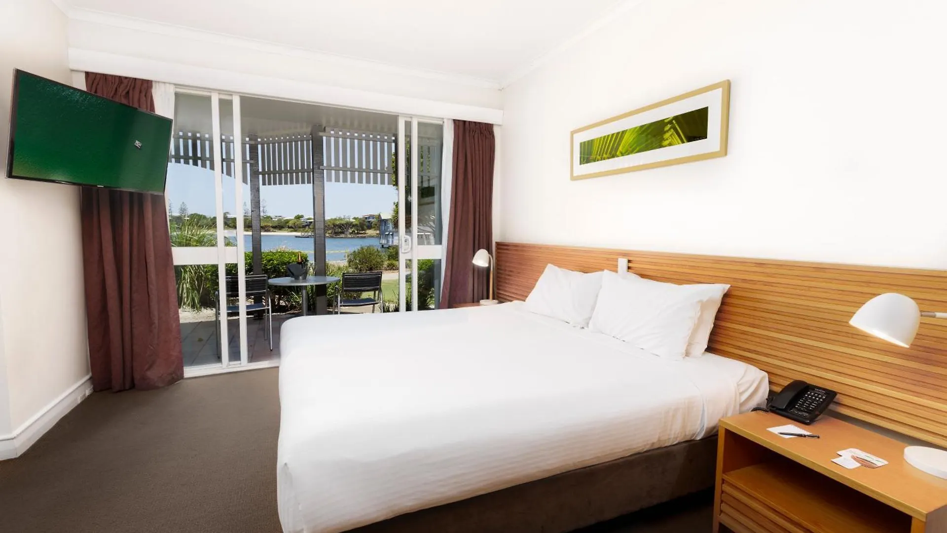 Novotel Sunshine Coast Resort Twin Waters Hotel