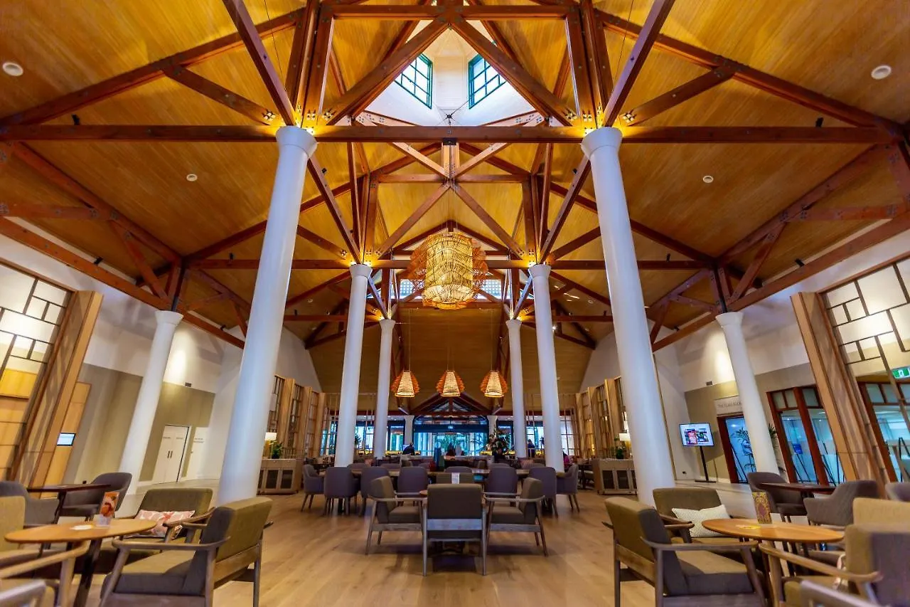 Novotel Sunshine Coast Resort Twin Waters